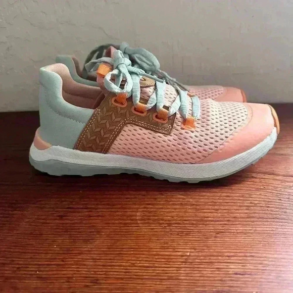 Women's Olukai Wailuku Comfort Sneaker Peach/Swell NIB Women’s Size 6.5 - Picture 2 of 12